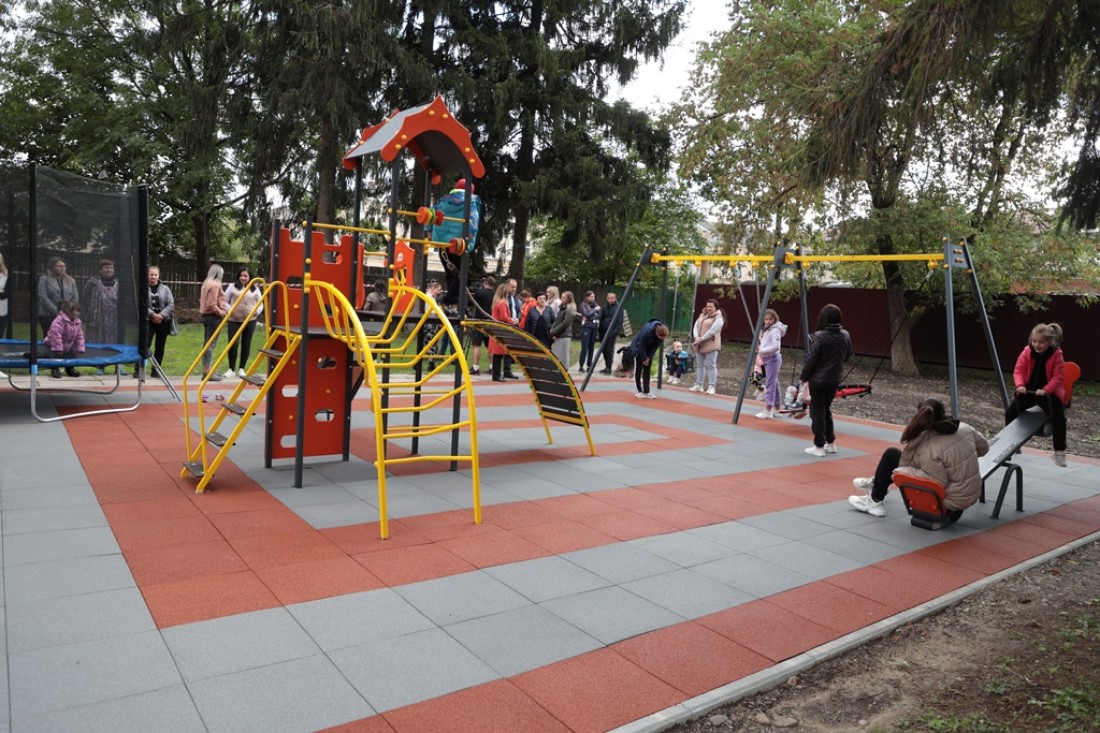 Відкриття дитячого ігрового майданчика для ВПО