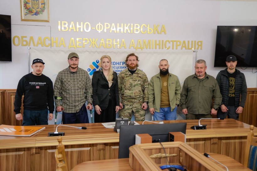 Фото без опису