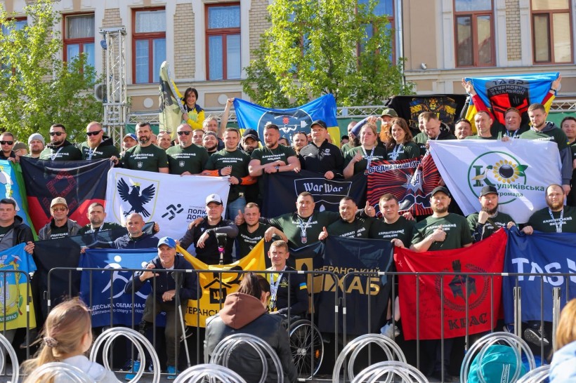 Ветерани з Прикарпаття здобули нагороди на всеукраїнських спортивних змаганнях