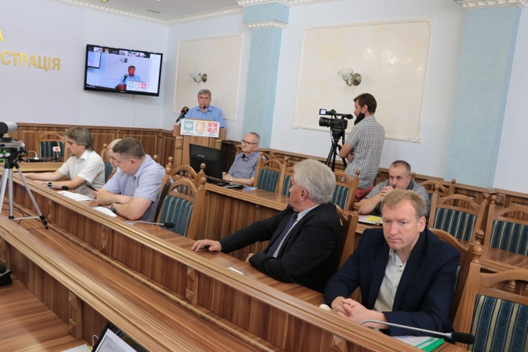 Фото без опису