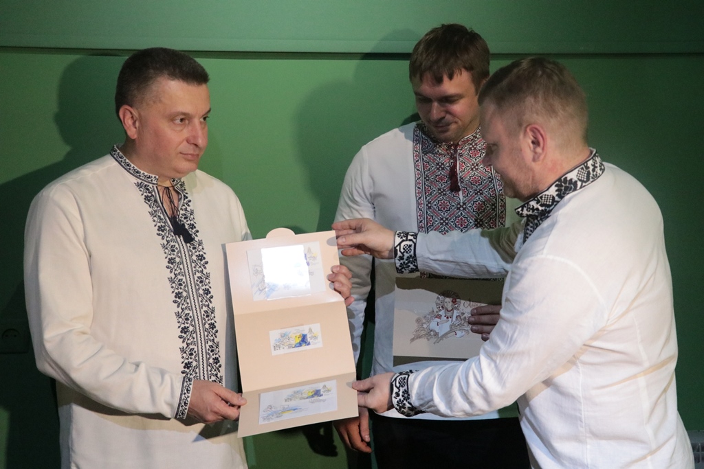 Фото без опису