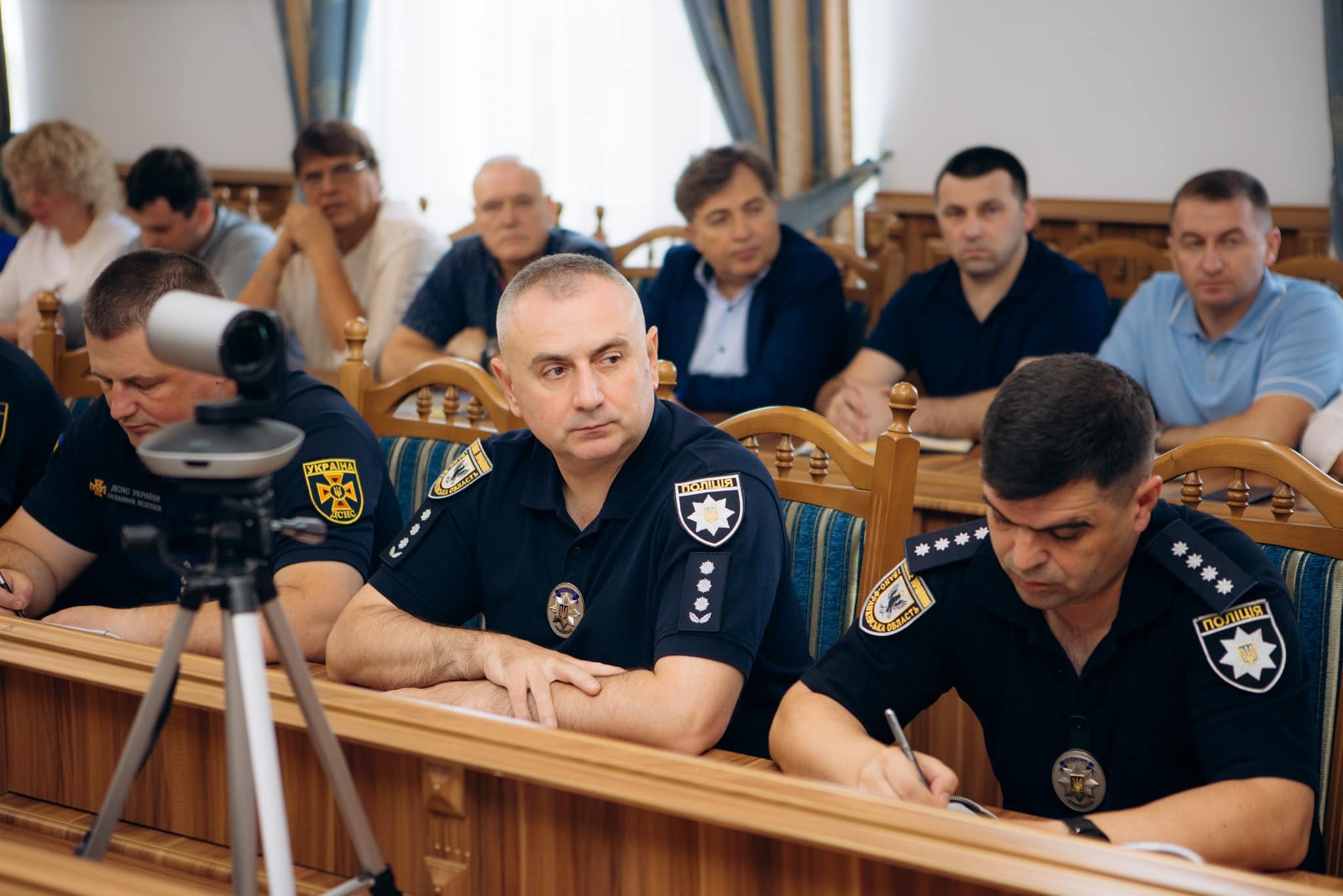 Фото без опису