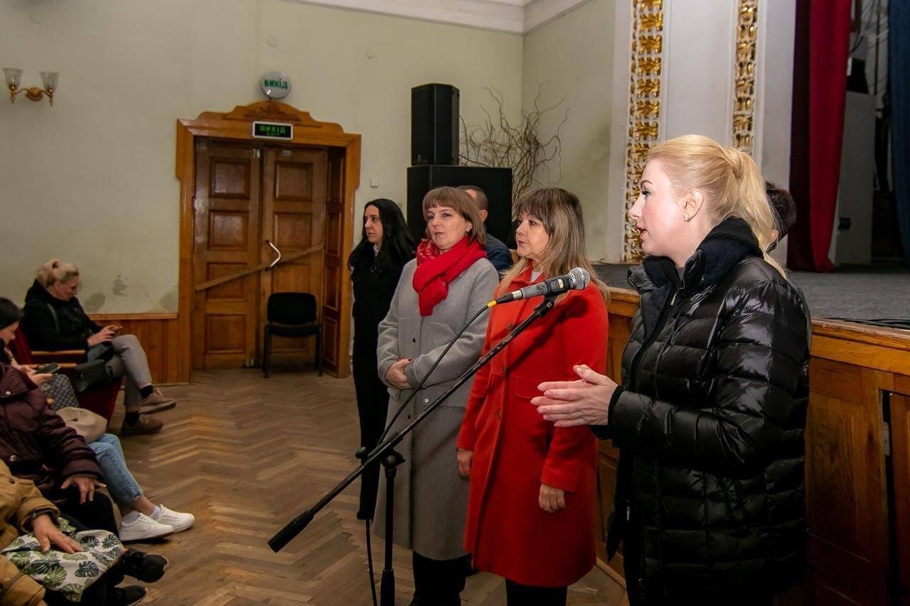 Фото без опису